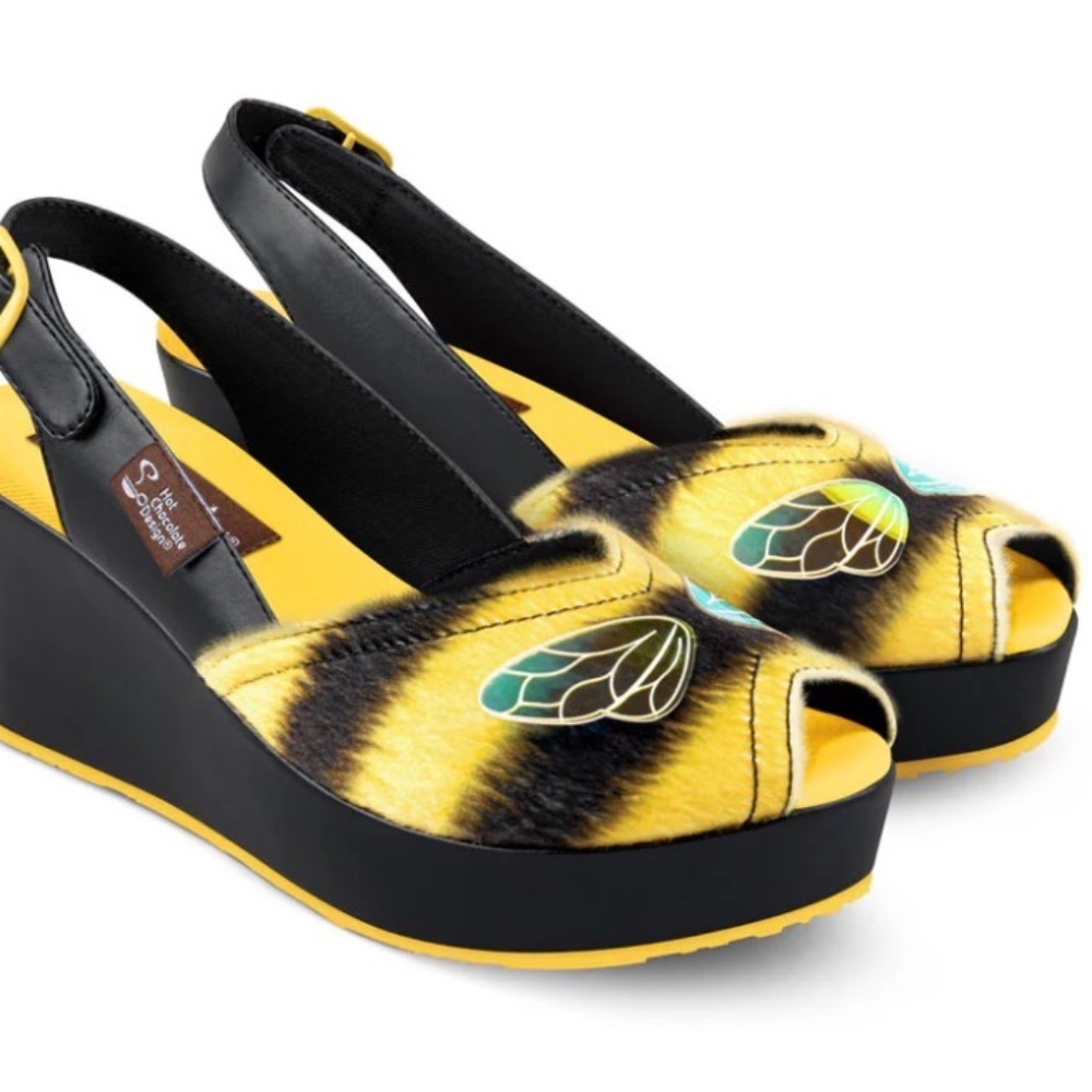 Chocolaticas Queen Bee Sandal wedges hot chocolate design size 10/41